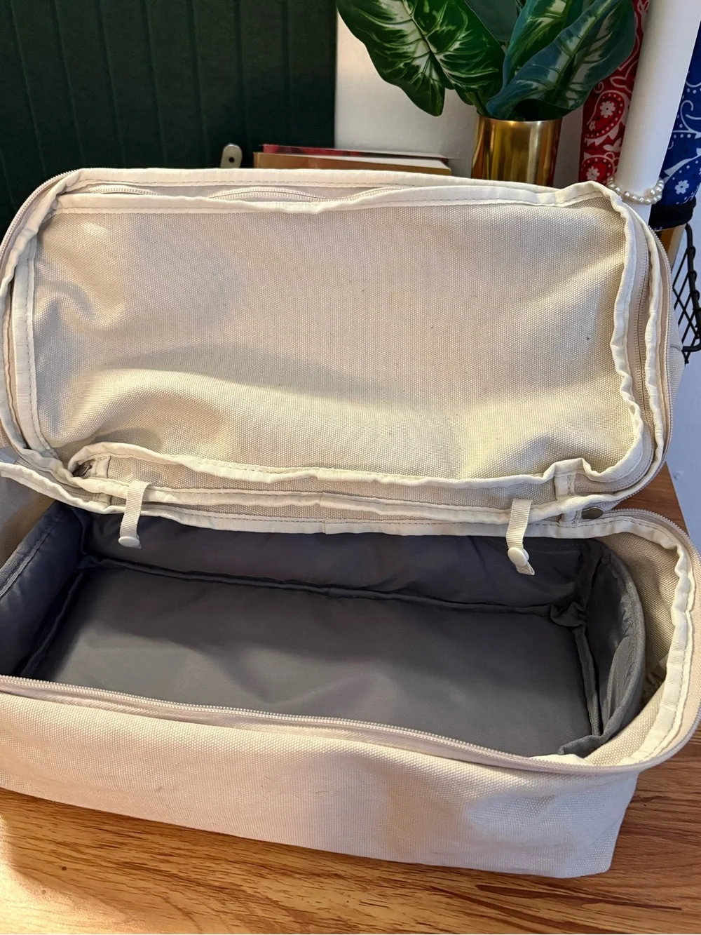 Lo and Sons The Catalina Deluxe | Large Tote Bag - Picture 10 of 16